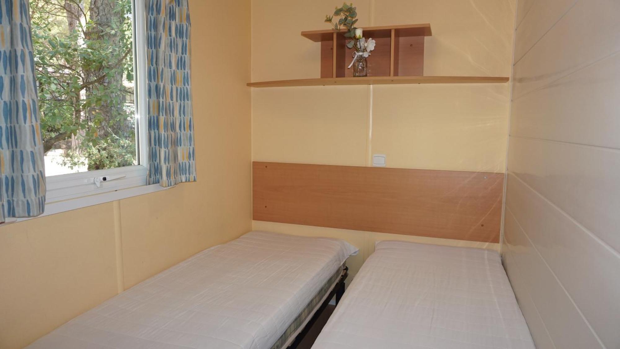 Chalets Met Buitenkeuken Op Camping Lei Suves - Joycasa Roquebrune-sur Argens Bagian luar foto